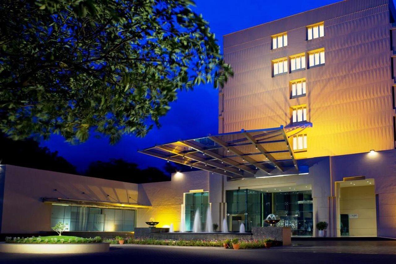 Blue Diamond Pune Ihcl Seleqtions Exterior foto